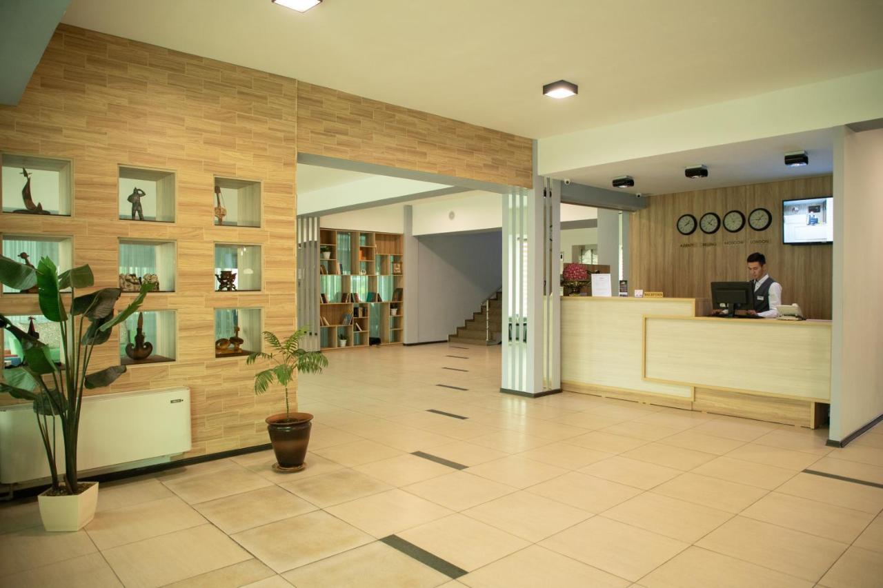 Astra Hotel 알마티 외부 사진